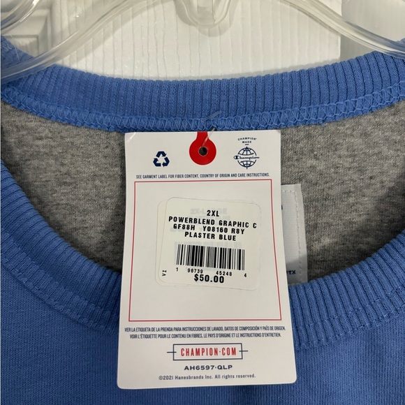 NWT!! CHAMPION Women’s 2XL Plaster Blue Powerblend Graphic Crewneck - Picture 3 of 3